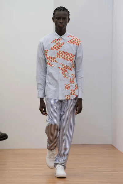 Look 2